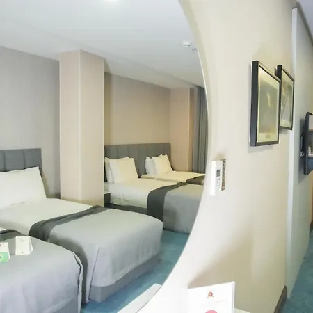 Dosso Dossi Old Istambul