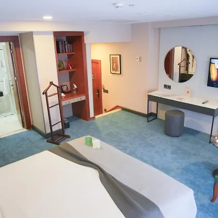 Dosso Dossi Old Otel