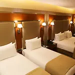 מלון Dosso Dossi Old 4*