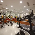 Dosso Dossi Old מלון